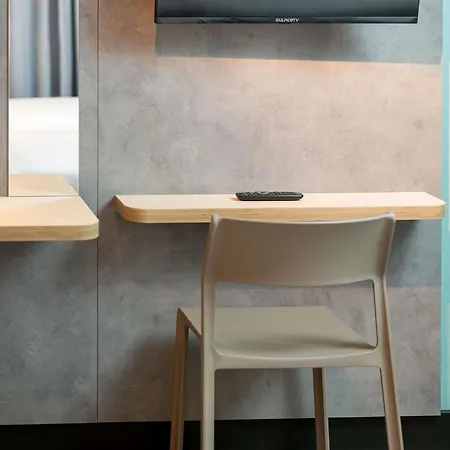 Hotel Ibis Budget Lyon Caluire Cite Internationale 2*